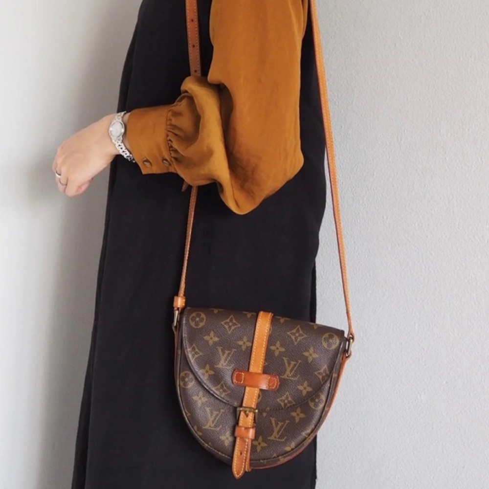 Louis Vuitton Crossbody bag